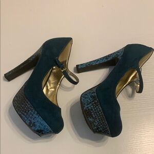GUESS Women's Teal Mary Jane Heels